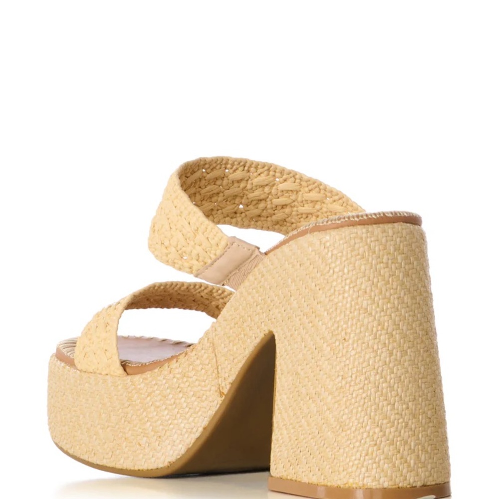 AZALEA WANG Tan Woven Raffia Crochet Platform Sandals - Picture 4 of 4
